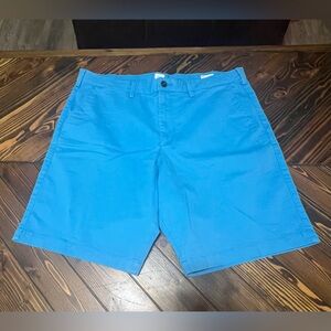 GAP 10” Essential Khaki shorts